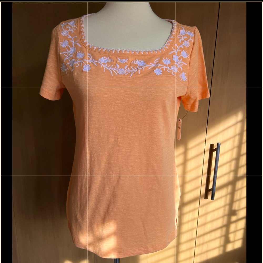 Talbots peach tee with white embroidered neckline. Small.